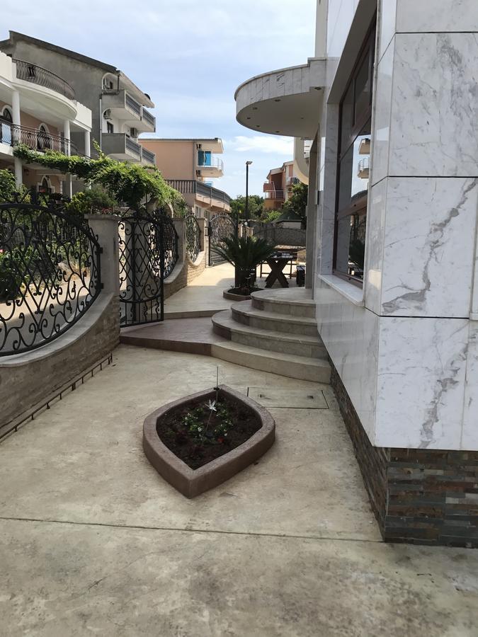 Compass Aparthotel Dobra Voda Εξωτερικό φωτογραφία
